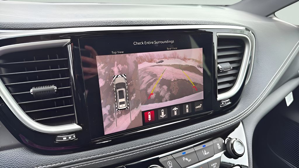 2026 Chrysler Pacifica