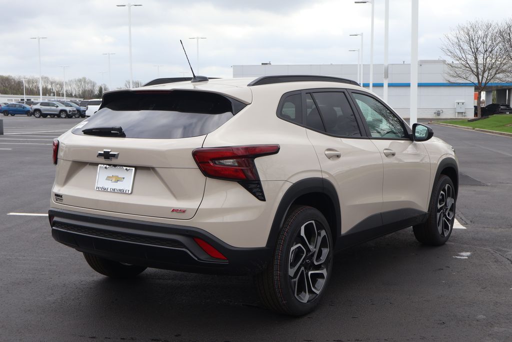 Thumbnail: 2026 Chevrolet Trax - 8