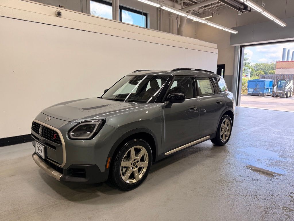 Thumbnail: 2027 MINI Cooper Countryman - 1