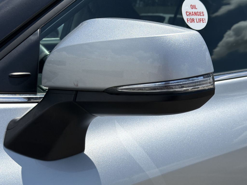 Used 2024 Toyota Highlander SUV
