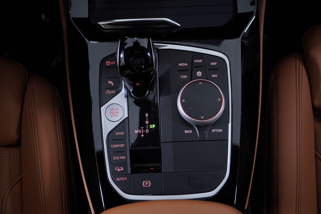 Thumbnail: 2022 BMW X4 - 14