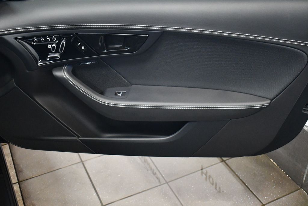 Thumbnail: 2024 Jaguar F-Type - 28