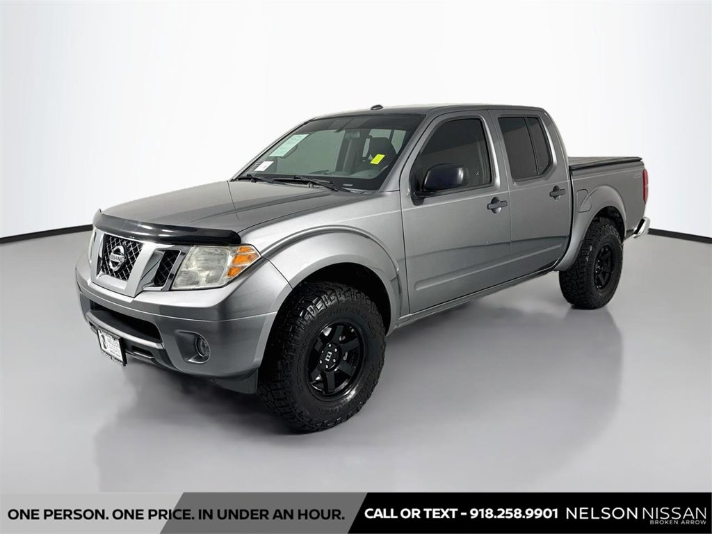 Gray (Gun Metallic) 2016 Nissan Frontier Pickup Truck Four-Wheel Drive 5-Speed Automatic Overdrive