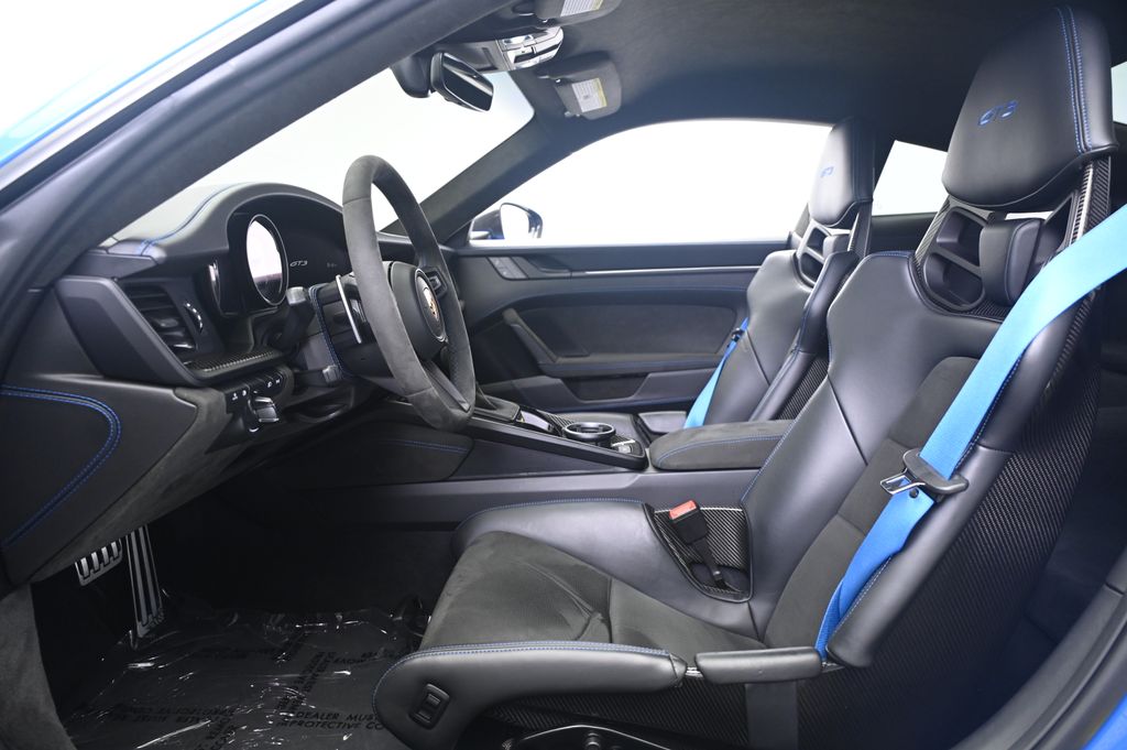 2022 Porsche 911 GT3 32