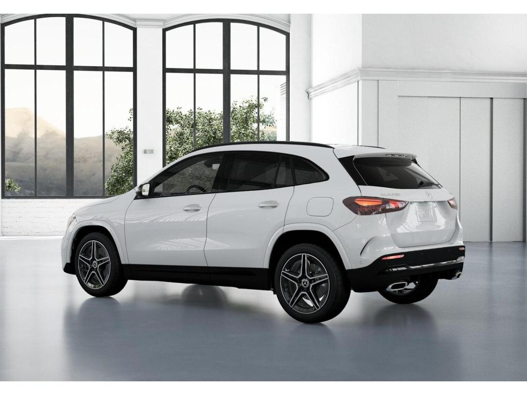 2025 Mercedes-Benz GLA 250 4MATIC 30