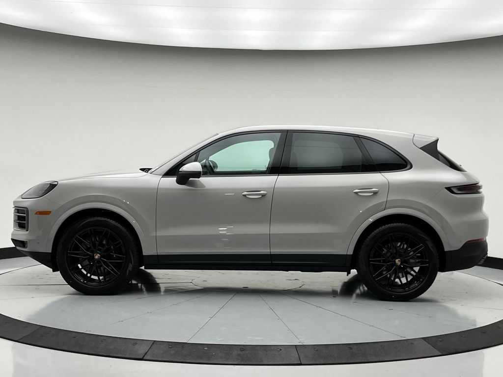 Thumbnail: 2026 Porsche Cayenne - 2