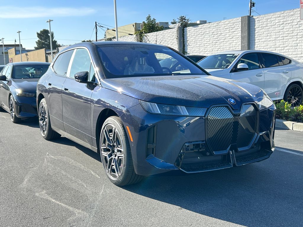 Thumbnail: 2026 BMW iX - 2