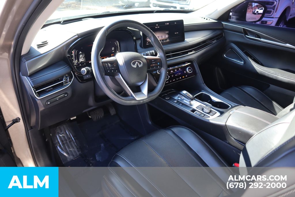 Used 2022 Silver INFINITI LUXE image 10