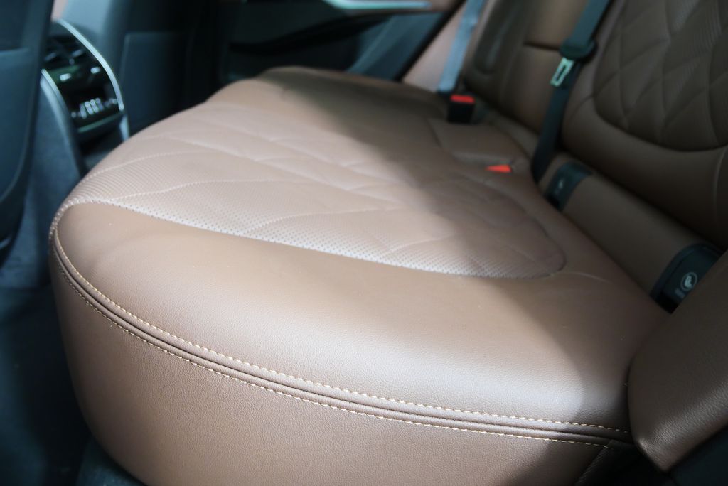 Thumbnail: 2025 BMW X5 - 15