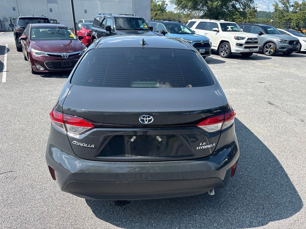 Used 2024  Toyota LE image 6