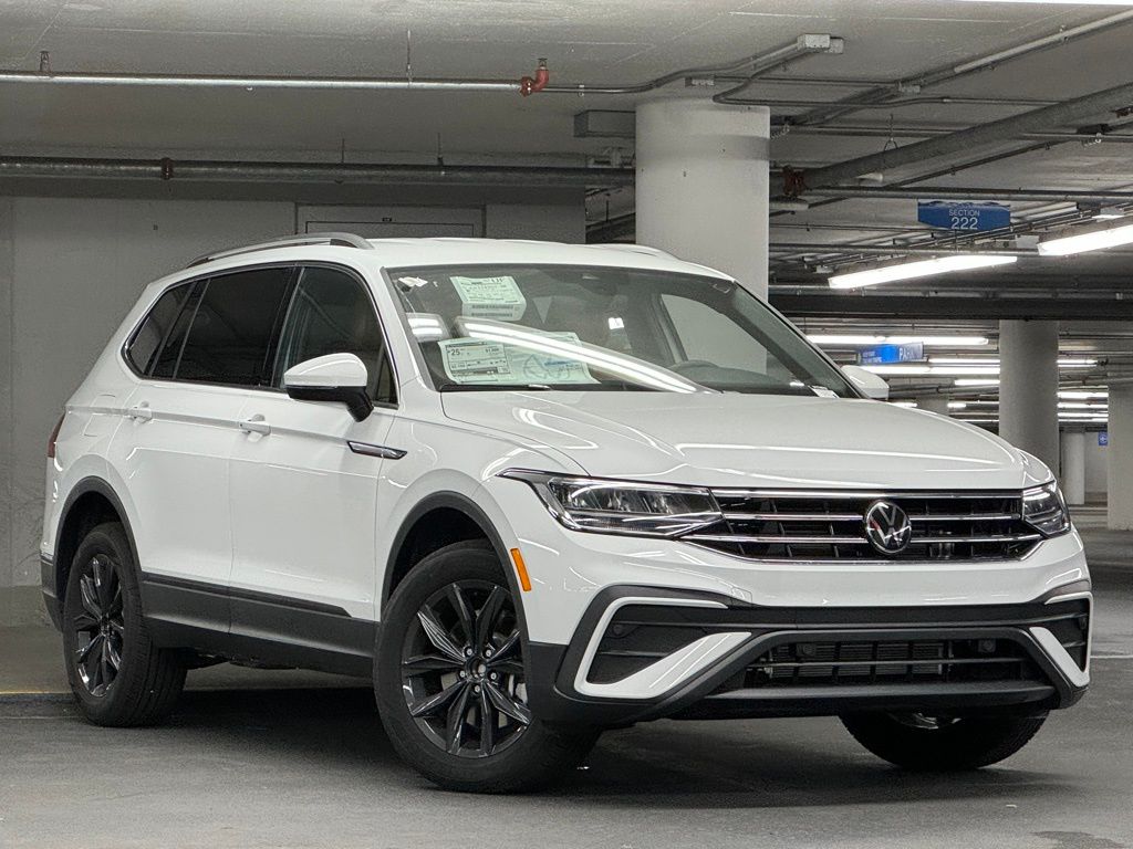 2024 Volkswagen Tiguan 2.0T SE 2