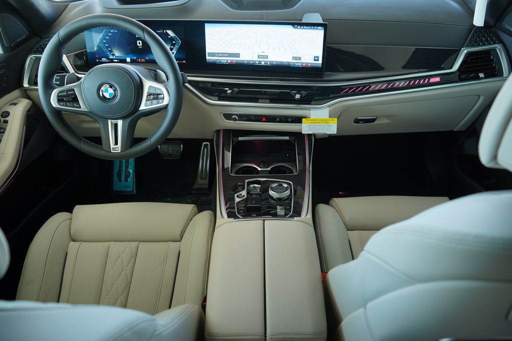 Thumbnail: 2026 BMW X7 - 15