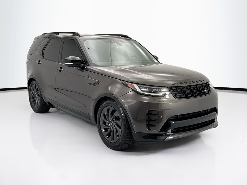 Thumbnail: 2024 Land Rover Discovery - 3