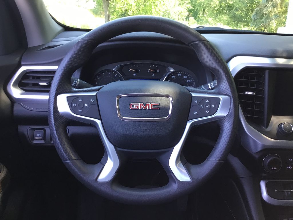 Thumbnail: 2023 GMC Acadia - 17
