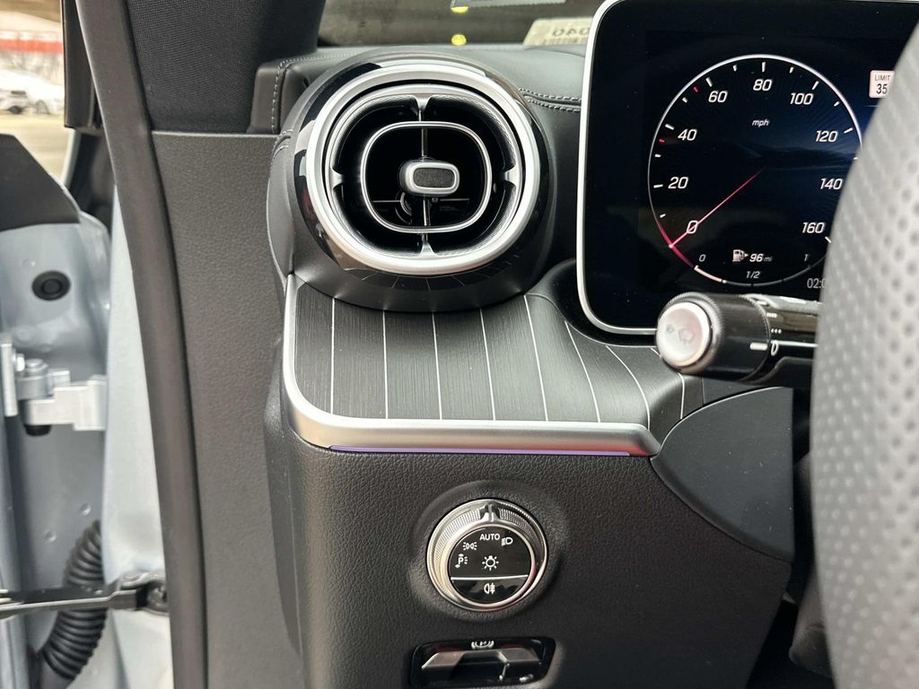 Thumbnail: 2026 Mercedes-Benz CLE - 23