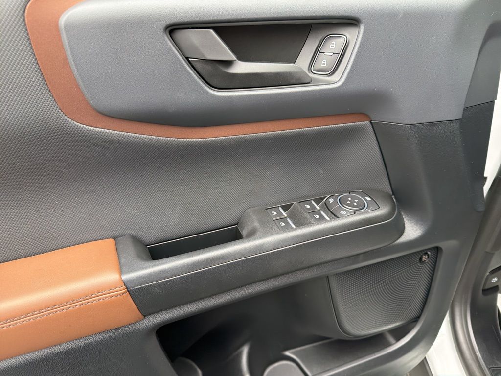 Thumbnail: 2022 Ford Bronco Sport - 26