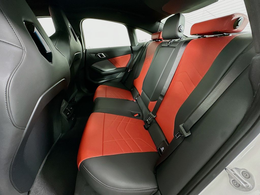 Thumbnail: 2026 BMW 2 Series - 17