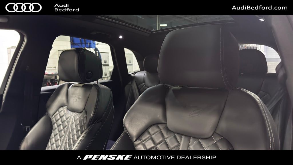 Thumbnail: 2023 Audi SQ5 - 12