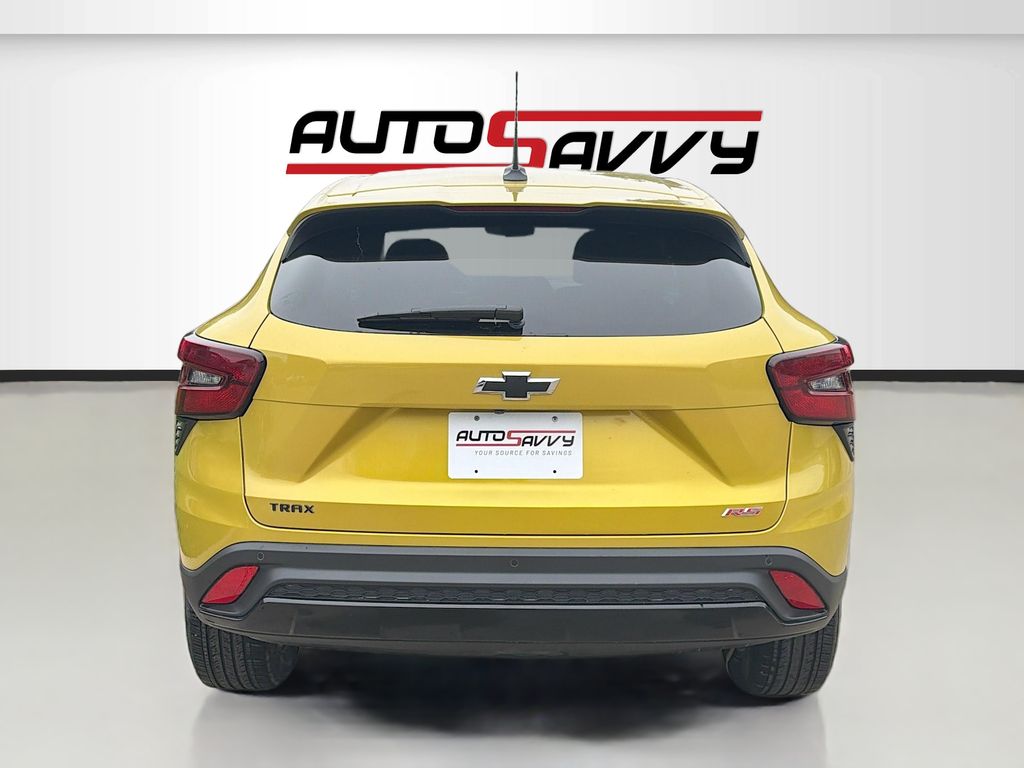 Used 2024 Yellow Chevrolet 1RS image 6
