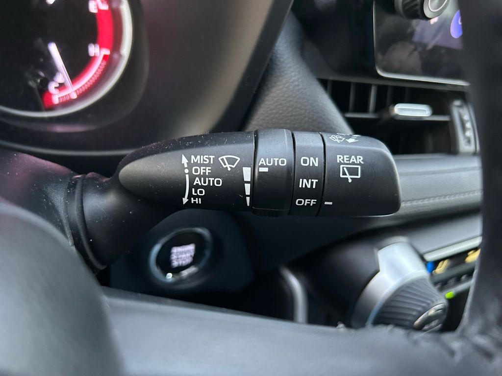 Thumbnail: 2023 Toyota RAV4 - 22
