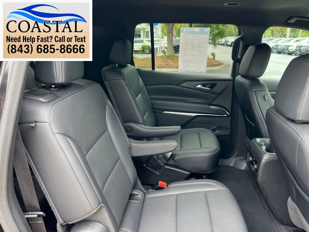 2025 Chevrolet Traverse LT Black at Bob Mills Chevrolet