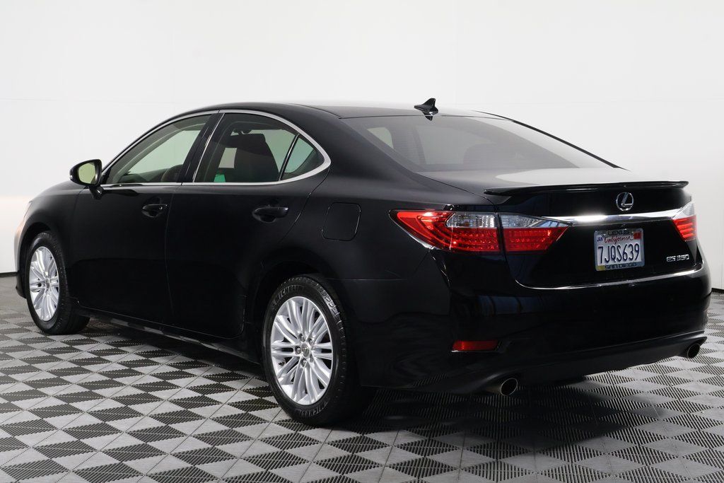 Thumbnail: 2014 Lexus ES - 6