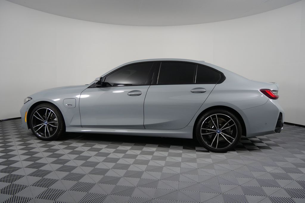 2023 BMW 3 Series 330e iPerformance 7