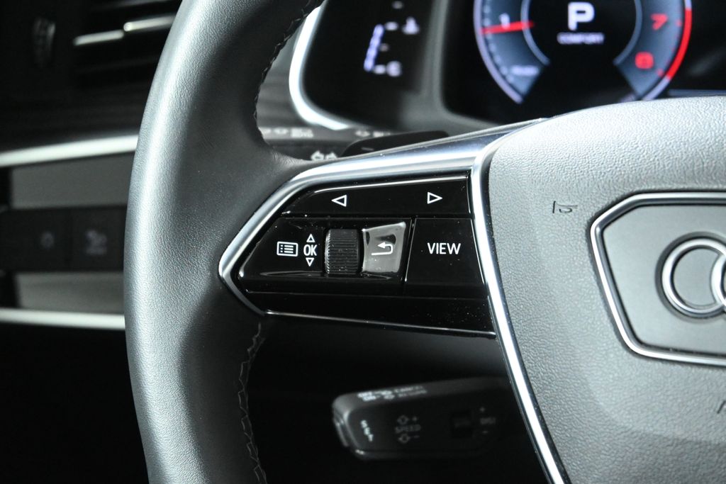 Thumbnail: 2025 Audi A6 - 18