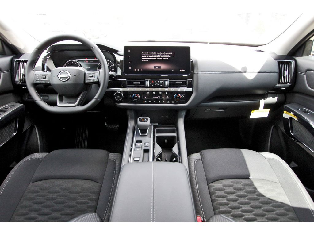 2026 Nissan Pathfinder SV - 6