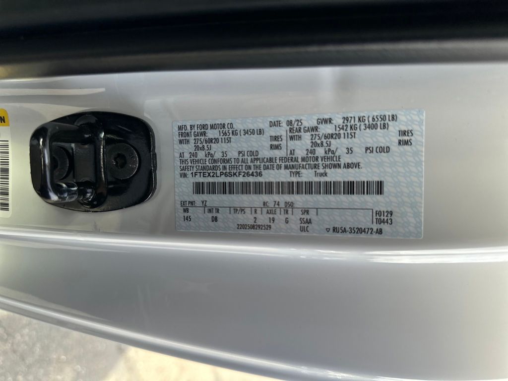 New 2025 Ford F-150 SuperCab 6.5' Box STX