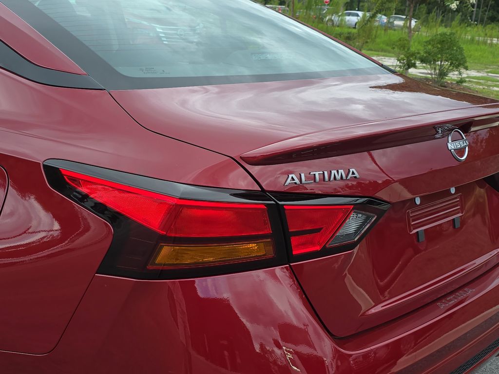 2025 Scarlet Ember Nissan Altima 2.5 SV FWD Sedan