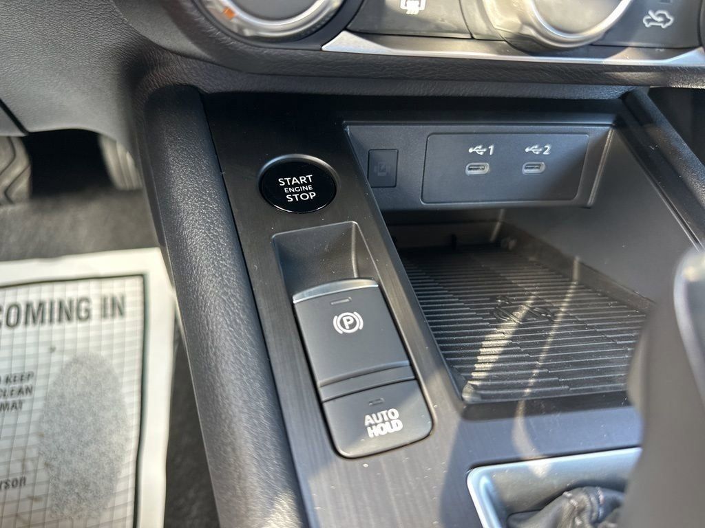 2025 Gun Metallic Nissan Kicks SV FWD SUV