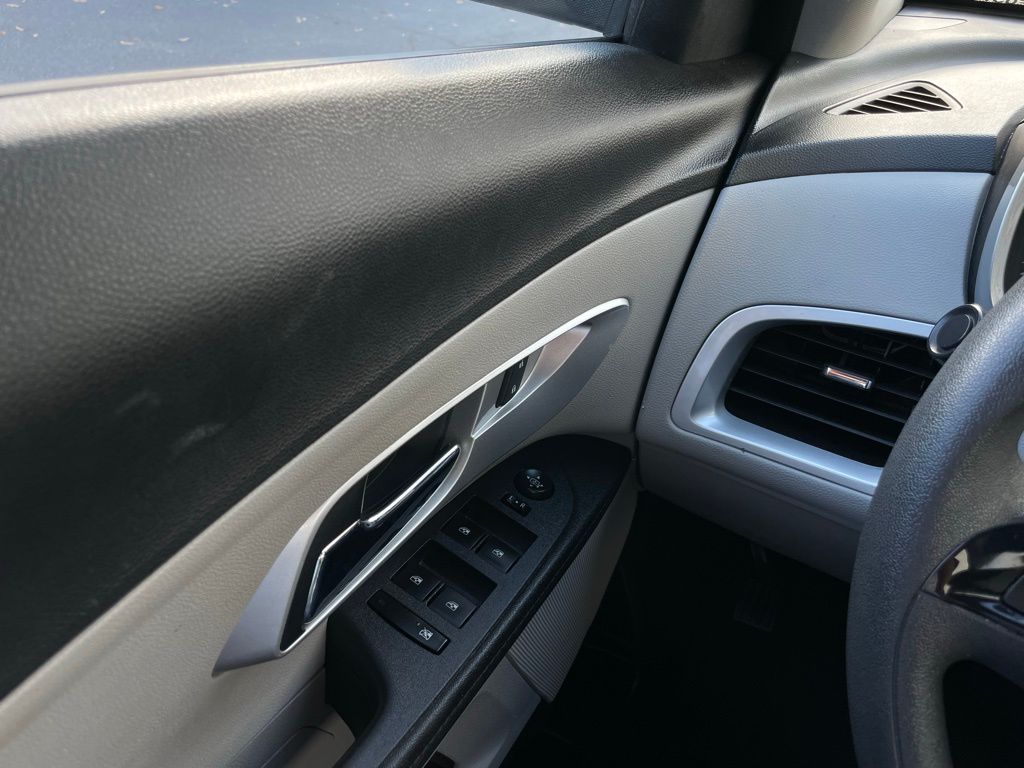 Thumbnail: 2017 Chevrolet Equinox - 22