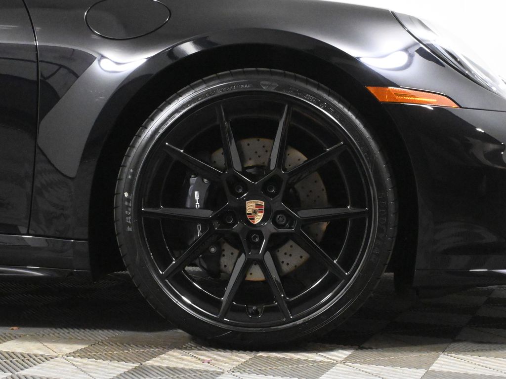 Thumbnail: 2026 Porsche 911 - 12