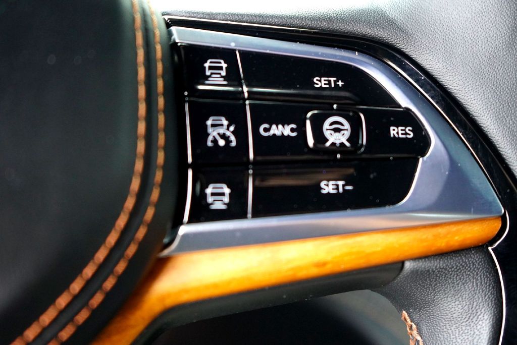 Used Car 2024 Jeep Grand Cherokee L  Summit For Sale Under $60,000 In Taylor, Texas