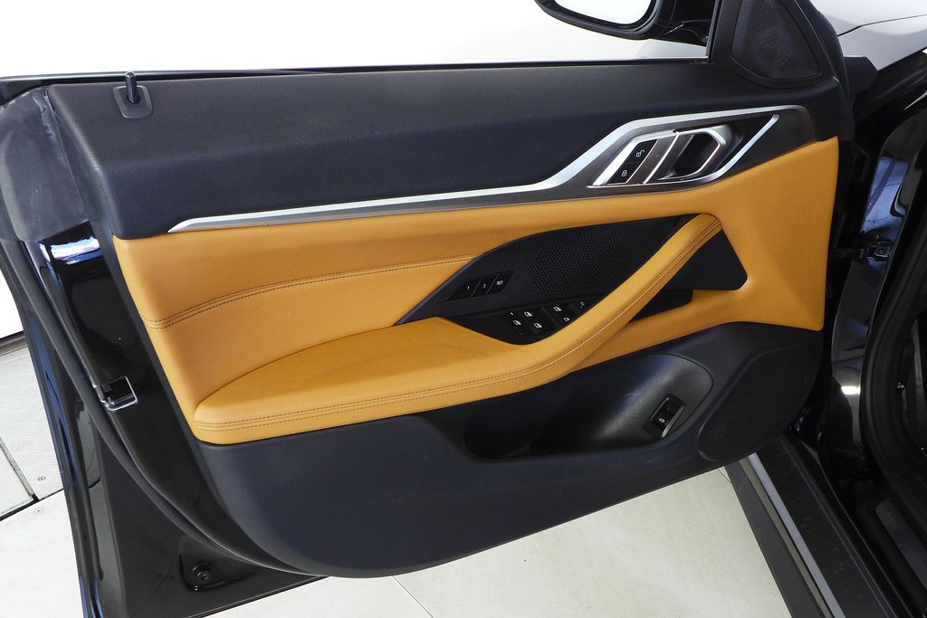 Thumbnail: 2023 BMW i4 - 11