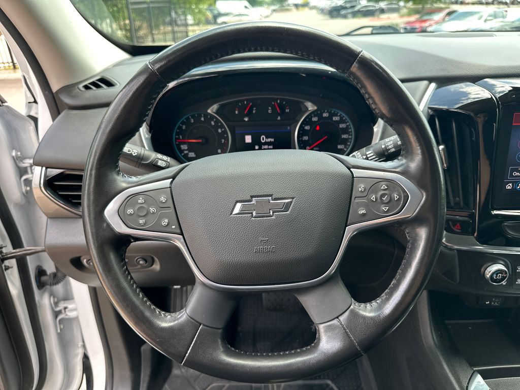 Used Car 2021 Chevrolet Traverse  Rs For Sale Under $30,000 In Austin, Texas