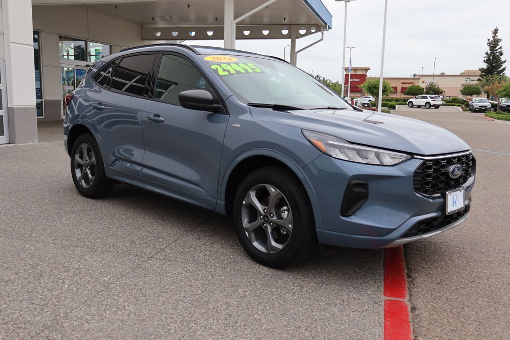 Thumbnail: 2024 Ford Escape - 3