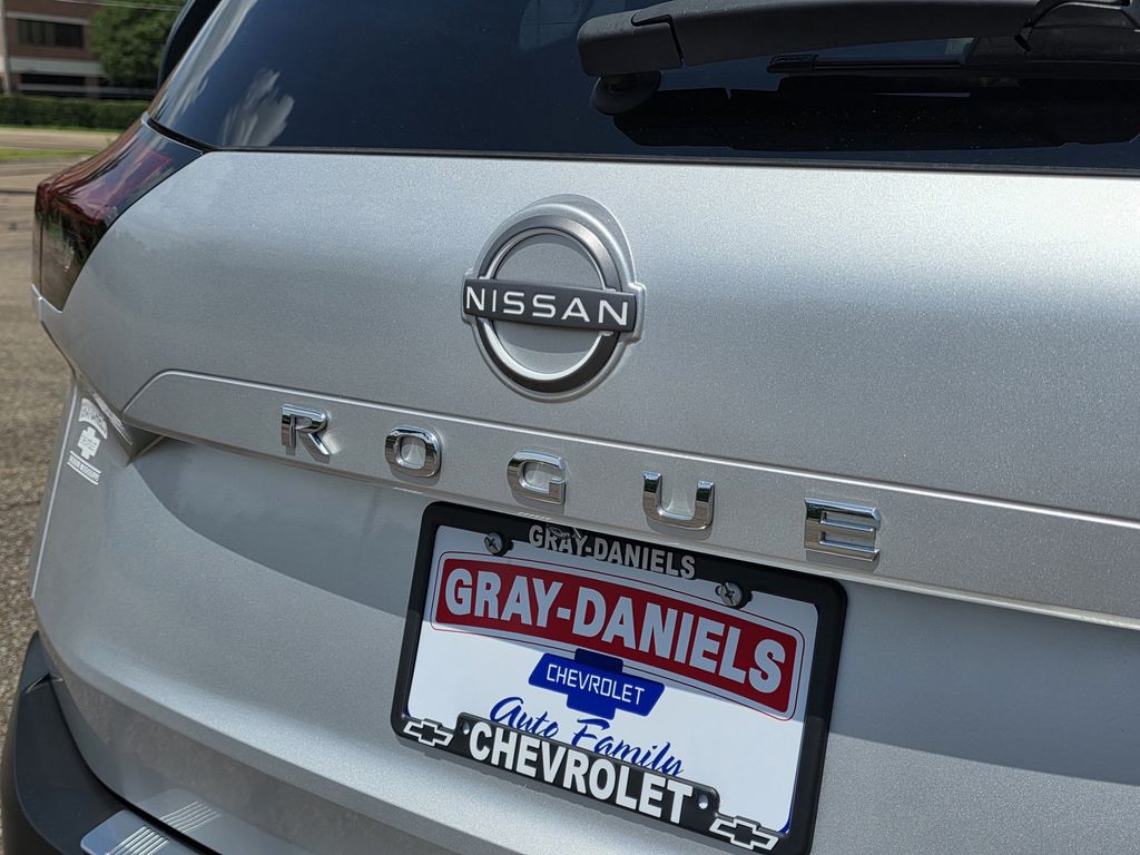 Used 2023 Nissan Rogue SUV