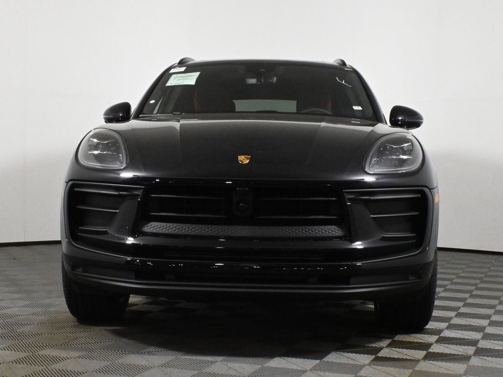 Thumbnail: 2025 Porsche Macan - 10