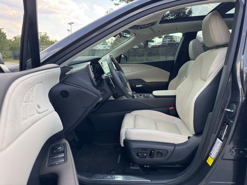 2024 Lexus RX 350 Luxury photo 22