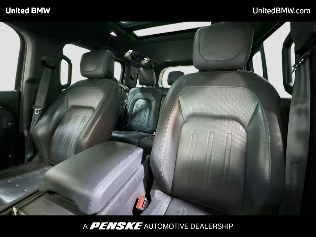 Thumbnail: 2022 Land Rover Defender - 5