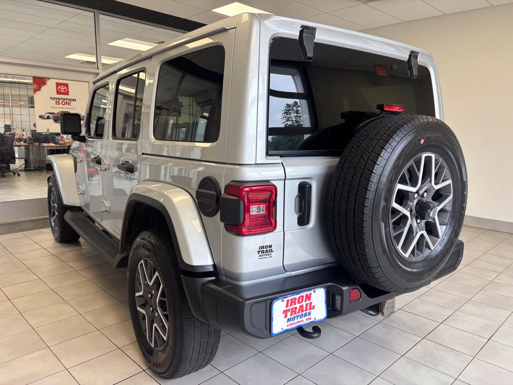 Used 2024 Jeep Wrangler SUV