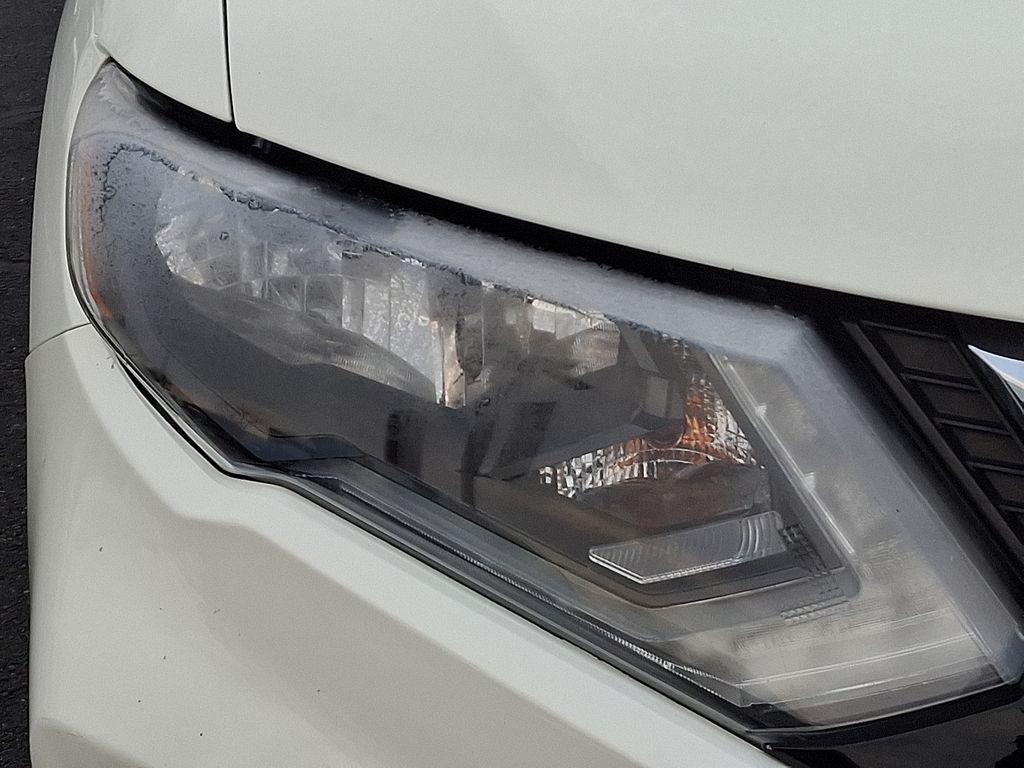 Thumbnail: 2020 Nissan Rogue - 9