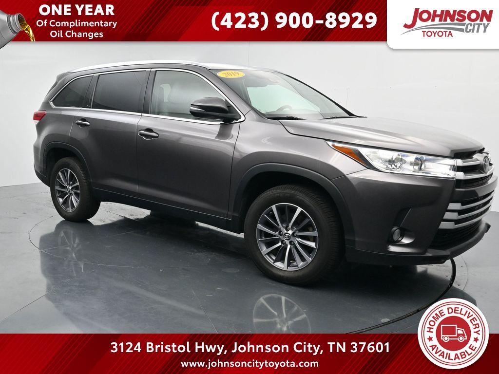 Predawn Gray Mica 2019 Toyota Highlander SUV / Crossover Front-Wheel Drive 8-Speed Automatic