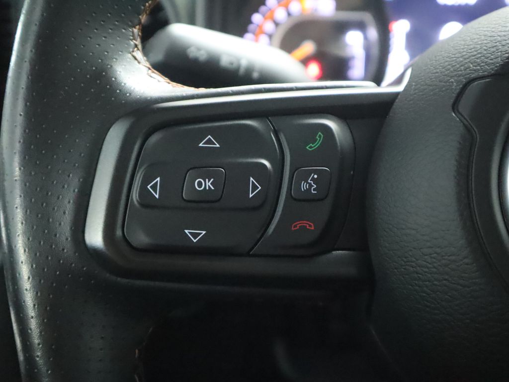 Thumbnail: 2024 Jeep Gladiator - 11