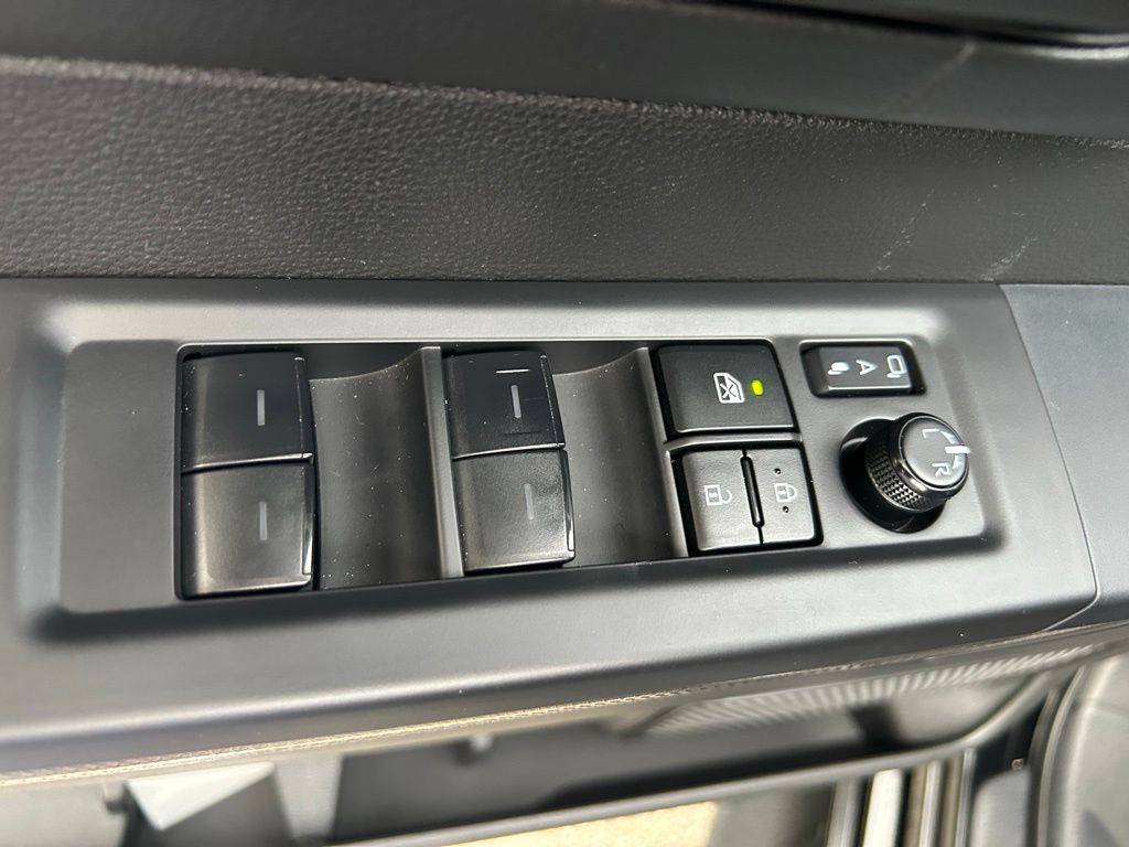 Thumbnail: 2025 Toyota Sequoia - 18