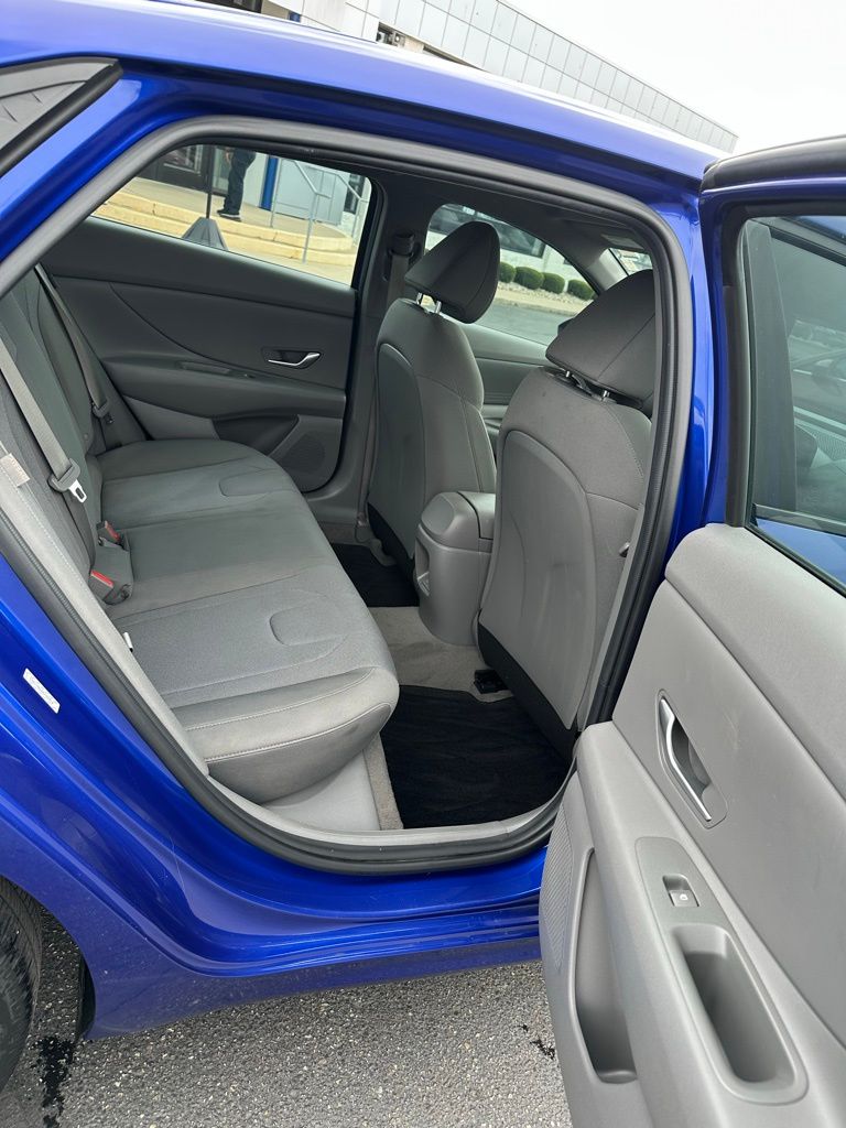 Used 2024 Blue Hyundai SE image 28