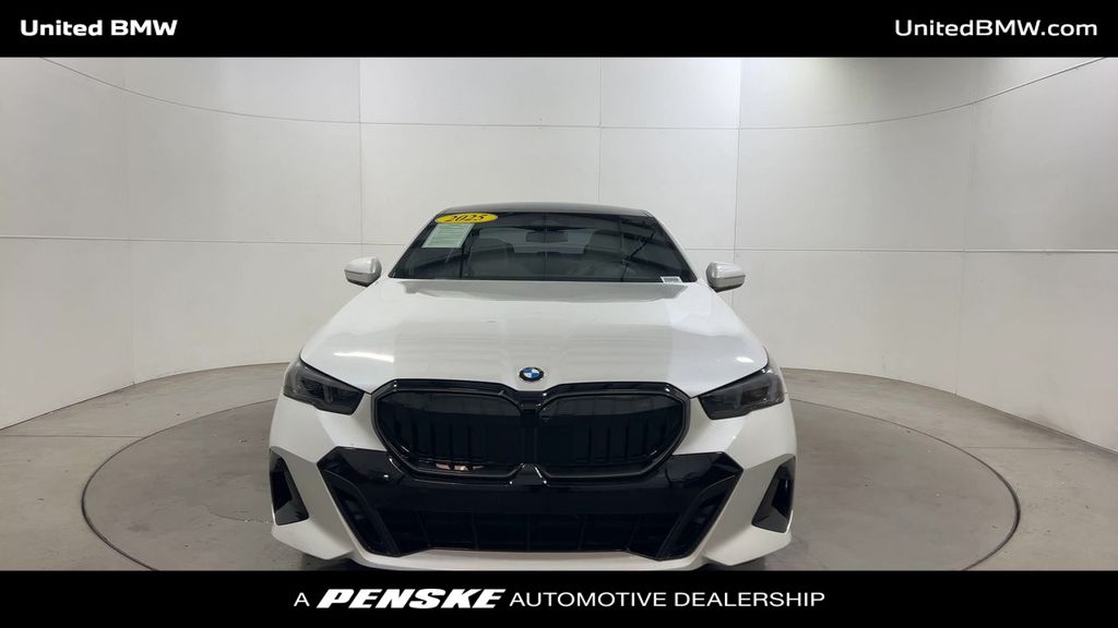 Thumbnail: 2025 BMW 5 Series - 3