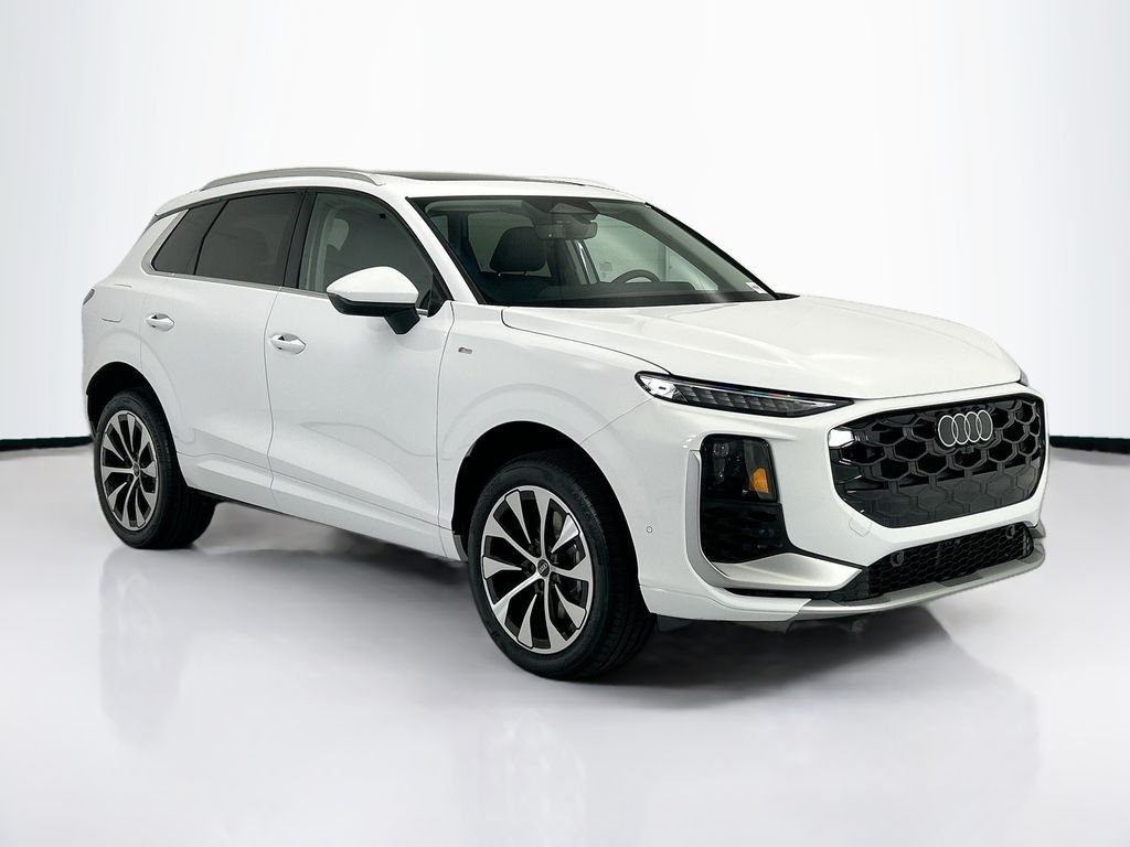 Thumbnail: 2026 Audi Q3 - 3